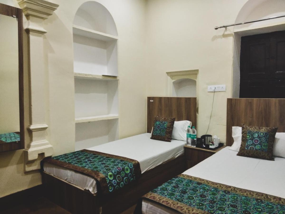 Ajay Guest House Varanasi Ngoại thất bức ảnh