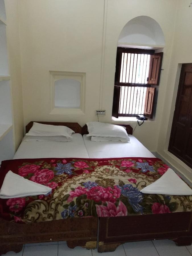 Ajay Guest House Varanasi Ngoại thất bức ảnh