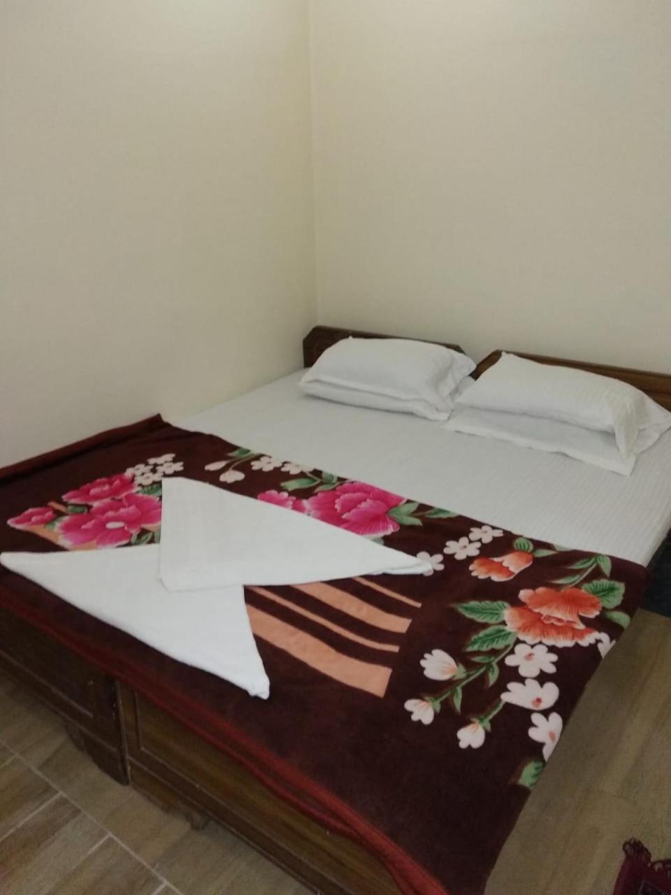 Ajay Guest House Varanasi Ngoại thất bức ảnh